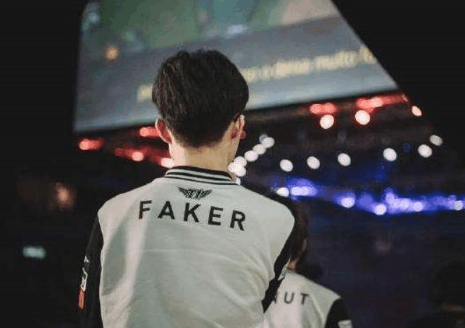 Astralis 通过击败 BIG 晋级 PGL Cluj-Napoca 2025 的季后赛；