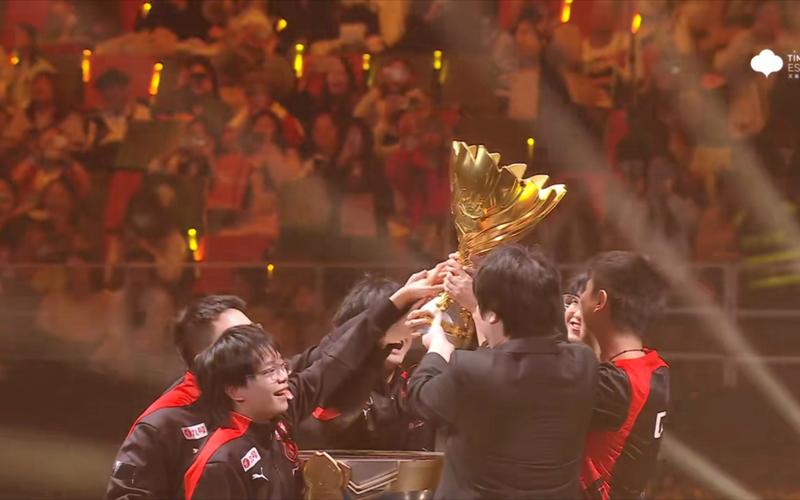 你不知道吗？外国媒体报道说 369 很可能会加入 Anyone's Legend ，因为与Aixiao关系密切。Aixiao回复：666